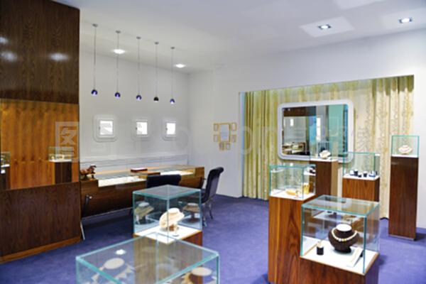 室內(nèi)珠寶商店 品味與工藝的瑰麗殿堂